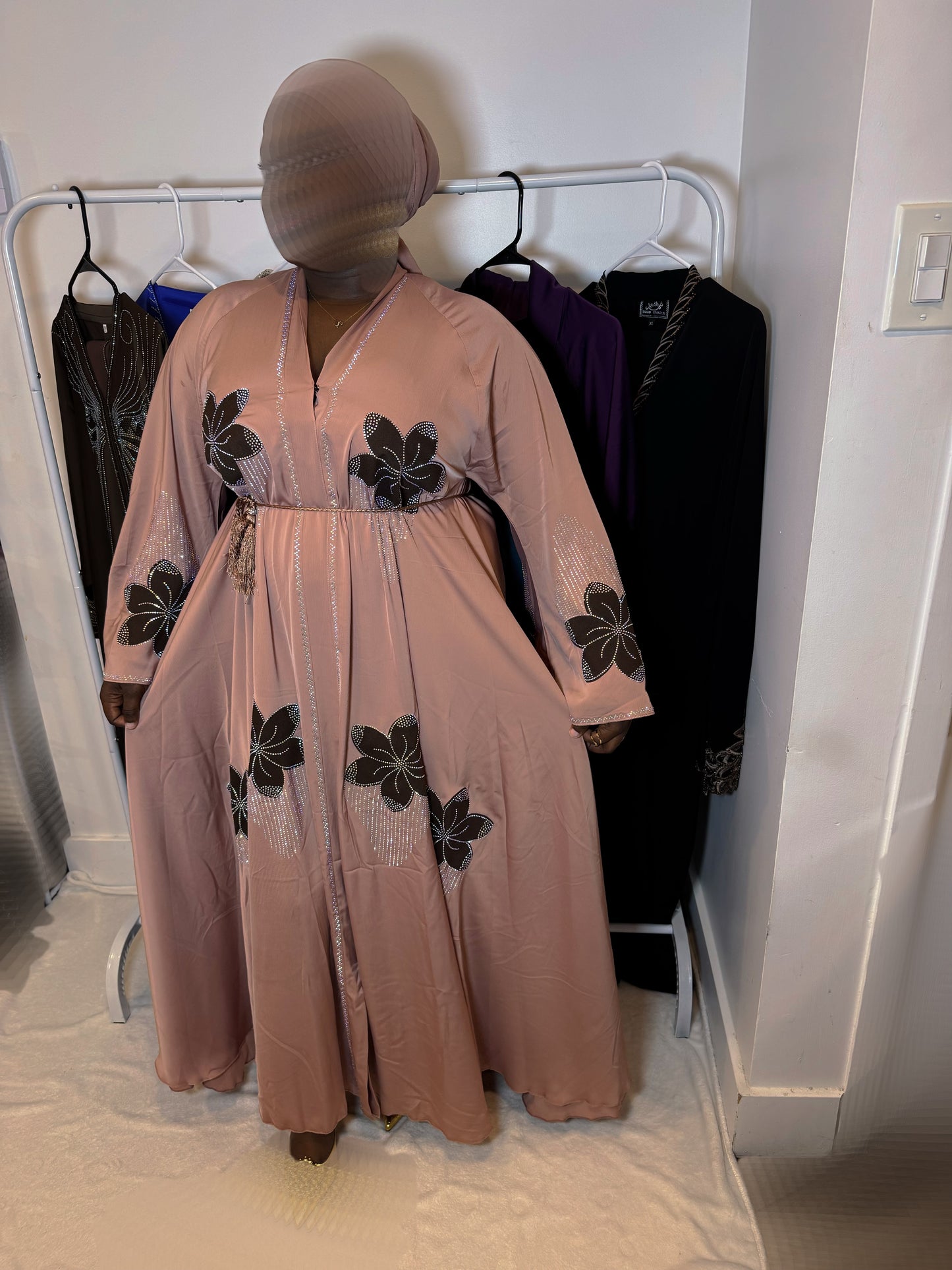 Abaya brodé aux perles🤎