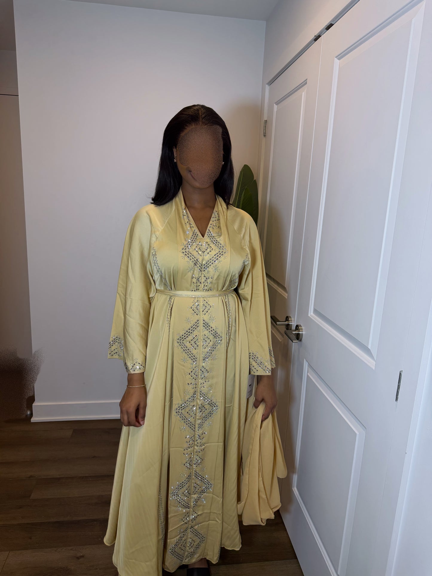 Hana abaya