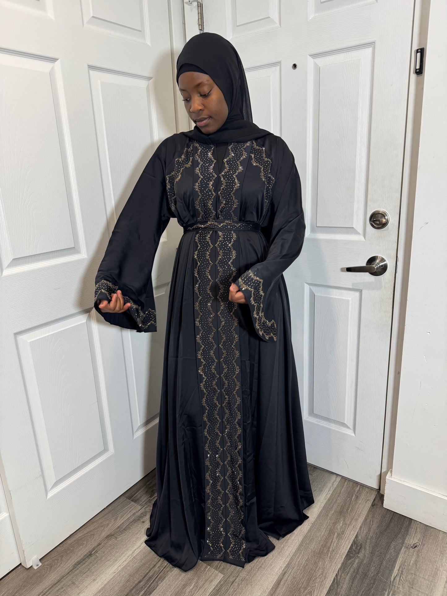 Abaya noir perlée