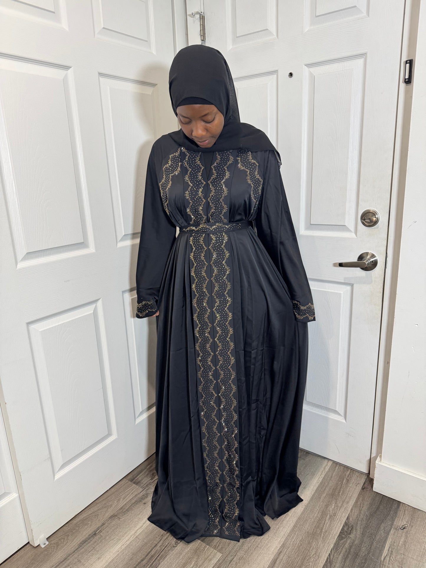Abaya noir perlée