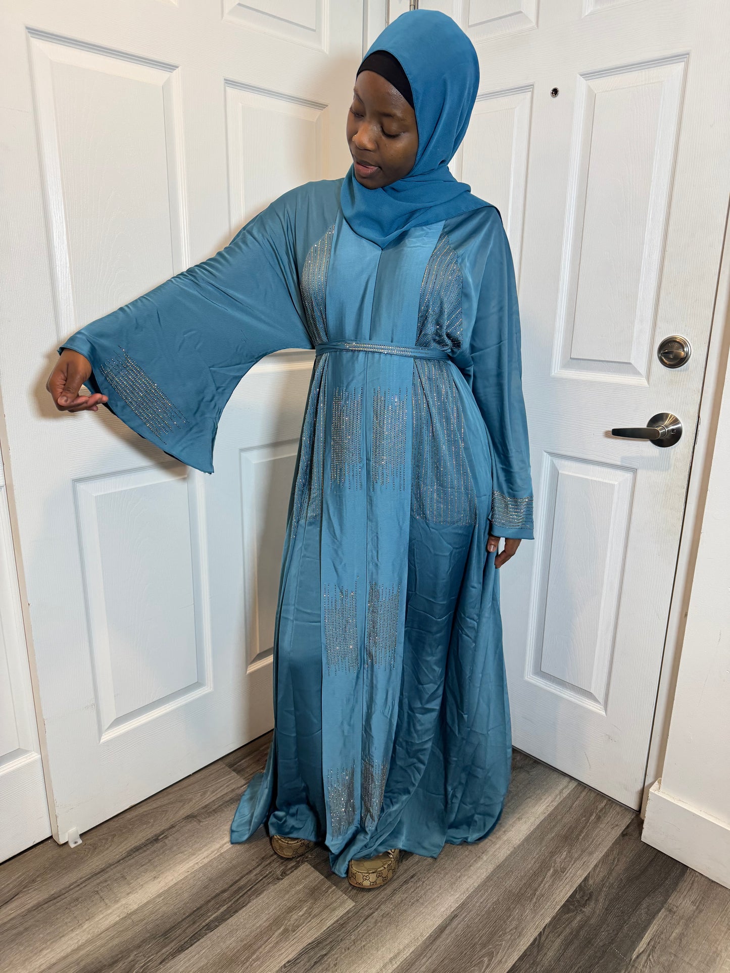 Abaya peelée